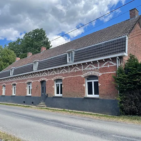 La Ferme Des 2 Oliviers 度假居