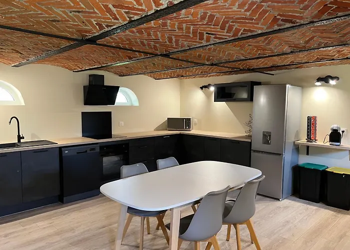 La Ferme Des 2 Oliviers 度假居